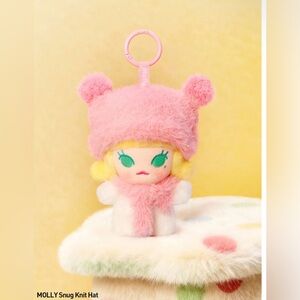 Authentic POP BEAN Fluffy & Cozy - Plush Pendant- UNOPENED - MOLLY Snug Knit Hat
